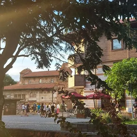 Abelia Regina アパート *