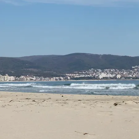 Abelia Regina アパート